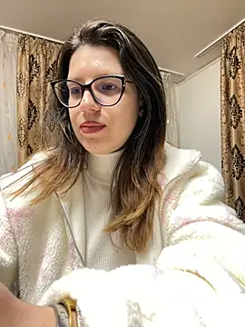 NadiraNoor online show from 03/28/26, 09:58