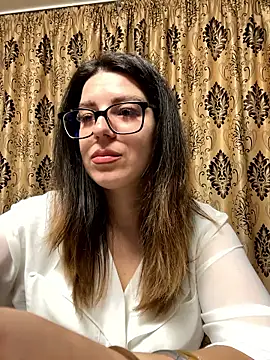 NadiraNoor online show from 04/14/26, 11:00