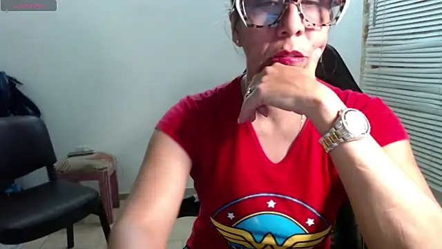 Snapshot of horny_paty chatting on 10/21/25, 11:05 horny paty online show from 10/21/25, 11:05