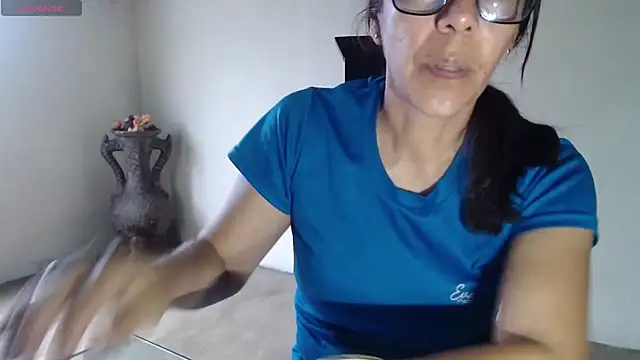 Snapshot of horny_paty chatting on 07/03/26, 11:38 horny paty online show from 07/03/26, 11:38