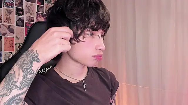 liamelf online show from 12/31/24, 02:19