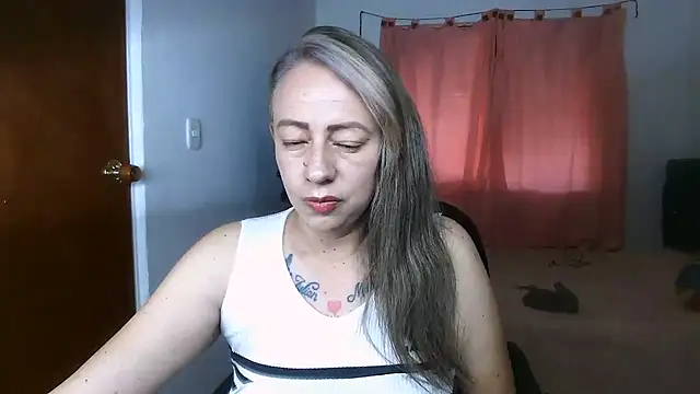 Snapshot of Chanel_87xxx chatting on 06/20/26, 02:09 Chanel 87xxx online show from 06/20/26, 02:09