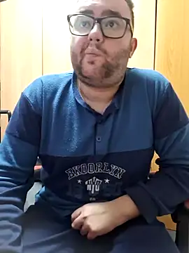 Javier bear online show from 03/11/25, 02:51