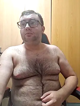 Javier bear online show from 09/23/25, 09:51