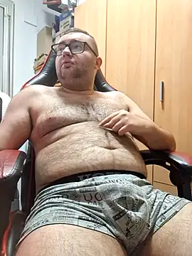 Javier bear online show from 09/26/25, 10:30