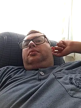 Javier bear online show from 04/05/26, 09:17