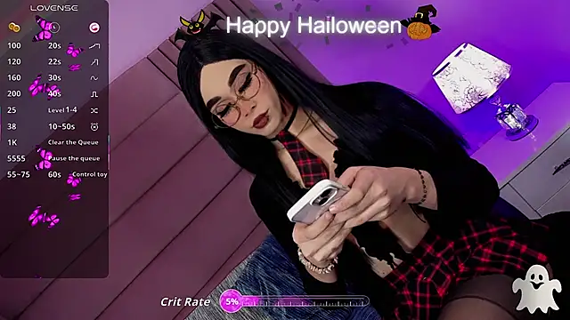 kimMaddiee online show from 10/31/25, 08:43