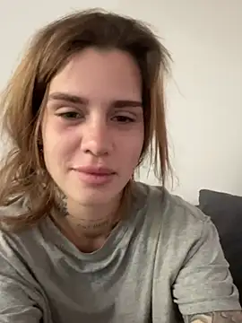 EmiliaCatalina online show from 03/08/26, 04:22