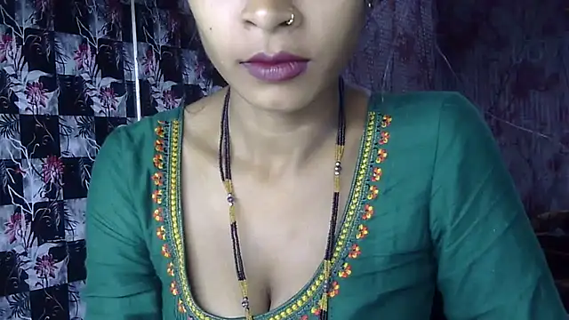 Anjali Milsi online show from 10/28/25, 03:25