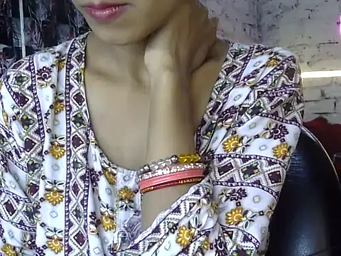 Anjali Milsi online show from 11/23/25, 05:29