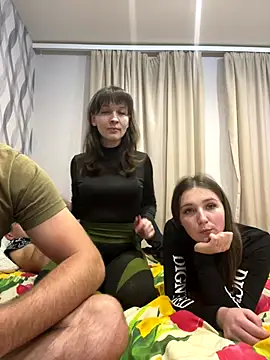 Niht Angels online show from 09/30/25, 06:57