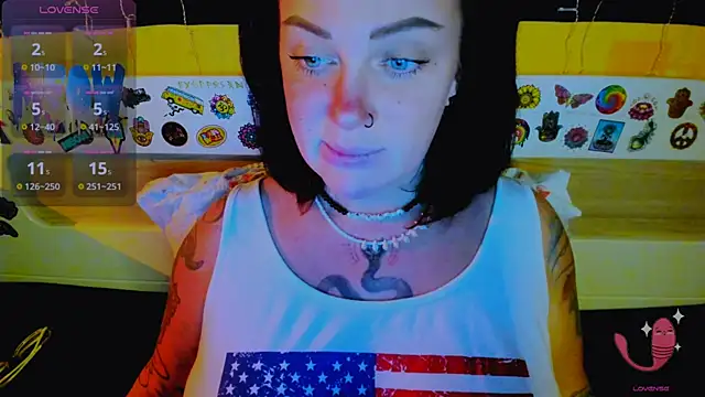 Snapshot of EllieOz chatting on 11/30/25, 03:49 EllieOz online show from 11/30/25, 03:49