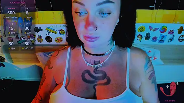 Snapshot of EllieOz chatting on 12/03/25, 03:54 EllieOz online show from 12/03/25, 03:54