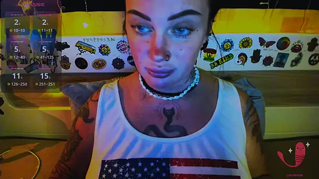 Snapshot of EllieOz chatting on 01/18/26, 06:12 EllieOz online show from 01/18/26, 06:12