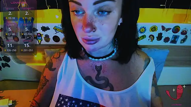 Snapshot of EllieOz chatting on 02/09/26, 04:00 EllieOz online show from 02/09/26, 04:00