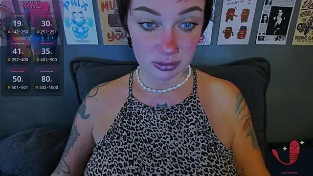 Snapshot of EllieOz chatting on 07/03/26, 04:13 EllieOz online show from 07/03/26, 04:13