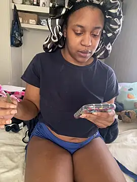 Snapshot of Galaxybabe23 chatting on 03/07/25, 04:00 Galaxybabe23 online show from 03/07/25, 04:00