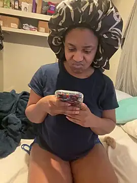 Snapshot of Galaxybabe23 chatting on 03/08/25, 01:17 Galaxybabe23 online show from 03/08/25, 01:17