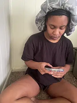 Snapshot of Galaxybabe23 chatting on 03/19/25, 06:12 Galaxybabe23 online show from 03/19/25, 06:12