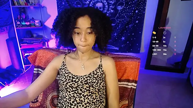 Snapshot of ela_0 chatting on 05/18/26, 07:47 ela 0 online show from 05/18/26, 07:47