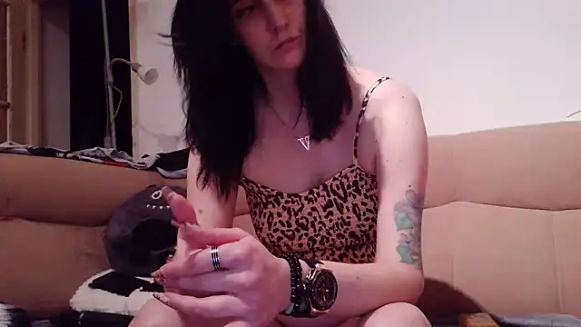 LauraBaby online show from 12/20/24, 08:01