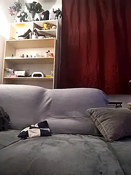 LauraBaby online show from 11/04/25, 08:52