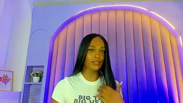 nahomi campbell online show from 03/03/25, 07:28