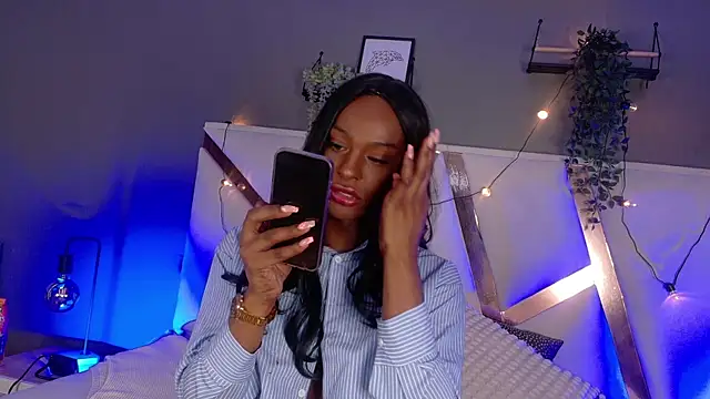 nahomi campbell online show from 11/01/25, 08:00