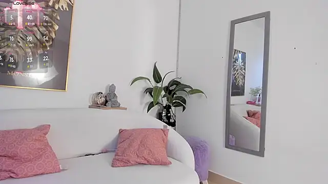 Amina hafsa online show from 10/23/25, 08:40