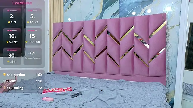 daddyissuesss  online show from 10/08/25, 07:44