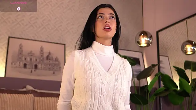 Snapshot of ElleDiane chatting on 09/27/25, 10:26 ElleDiane online show from 09/27/25, 10:26