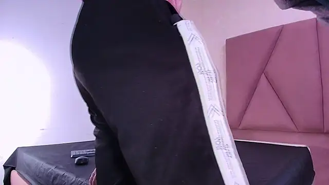 arl chloee online show from 09/10/25, 03:06