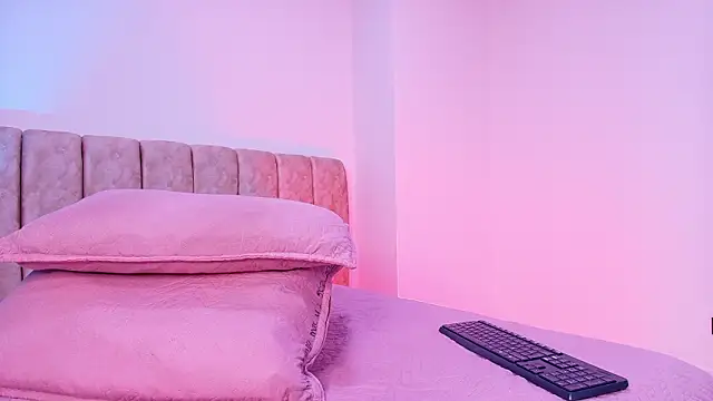 arl chloee online show from 02/20/26, 03:03