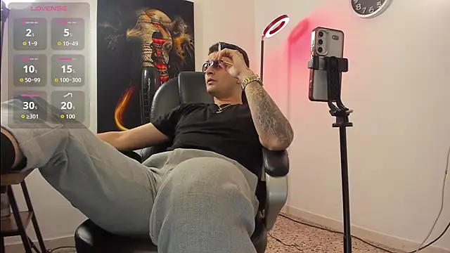 Nicolas Fellener online show from 10/27/25, 04:27