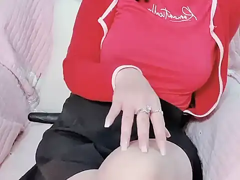 Bella Babi online show from 02/07/25, 11:23