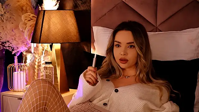 Snapshot of KatyaBelle chatting on 10/05/25, 07:23 KatyaBelle online show from 10/05/25, 07:23