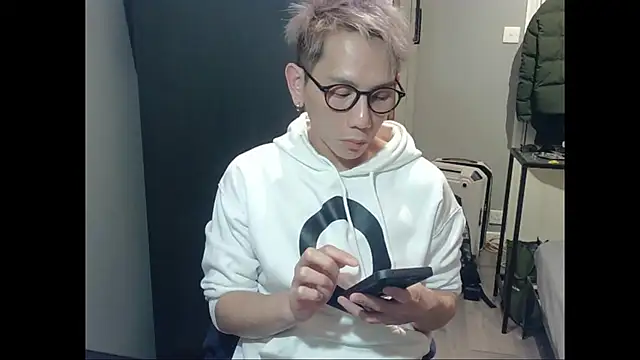 UndreamtM online show from 02/04/26, 03:18