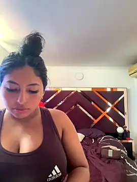 emmyjhonson07 online show from 12/03/25, 02:15