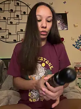  Neeka  online show from 01/08/25, 11:21