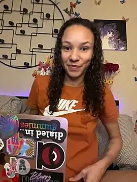  Neeka  online show from 01/15/25, 11:21