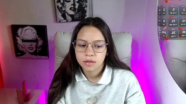 SamanthaRoldaan online show from 11/14/25, 02:27