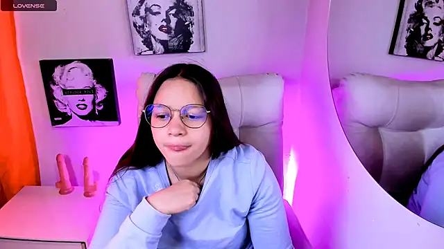 SamanthaRoldaan online show from 03/25/26, 02:56