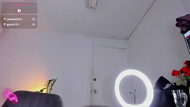 JordanSmiith  online show from 02/18/25, 11:19