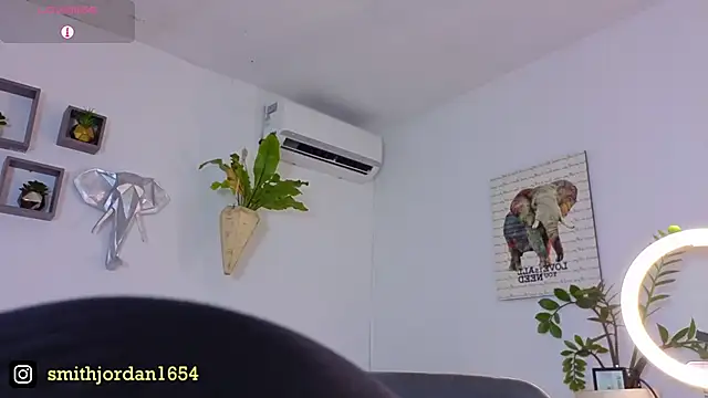 JordanSmiith  online show from 09/24/25, 08:45