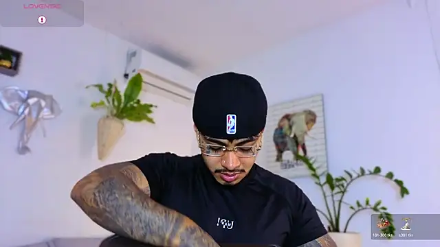 JordanSmiith  online show from 12/17/25, 08:59