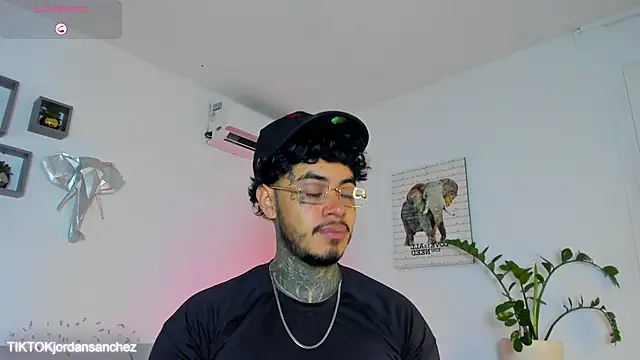 Snapshot of JordanSmiith_ chatting on 01/17/26, 09:07 JordanSmiith online show from 01/17/26, 09:07