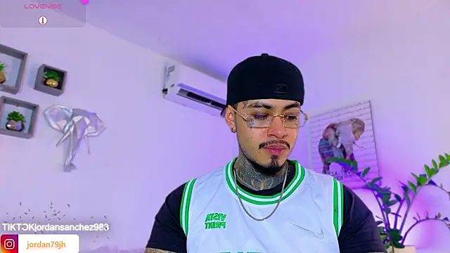 JordanSmiith  online show from 03/31/26, 09:04