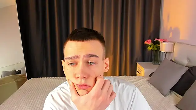 Snapshot of Kevin_Kesi chatting on 02/02/25, 06:15 Kevin Kesi online show from 02/02/25, 06:15