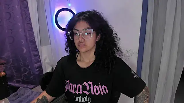 witchviolet online show from 01/05/25, 03:22