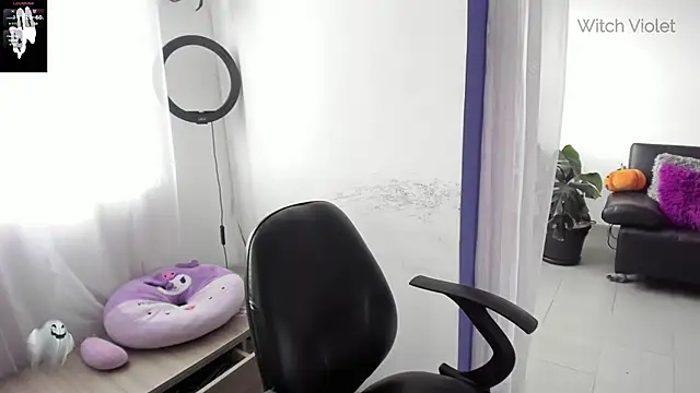 witchviolet online show from 02/03/25, 07:31